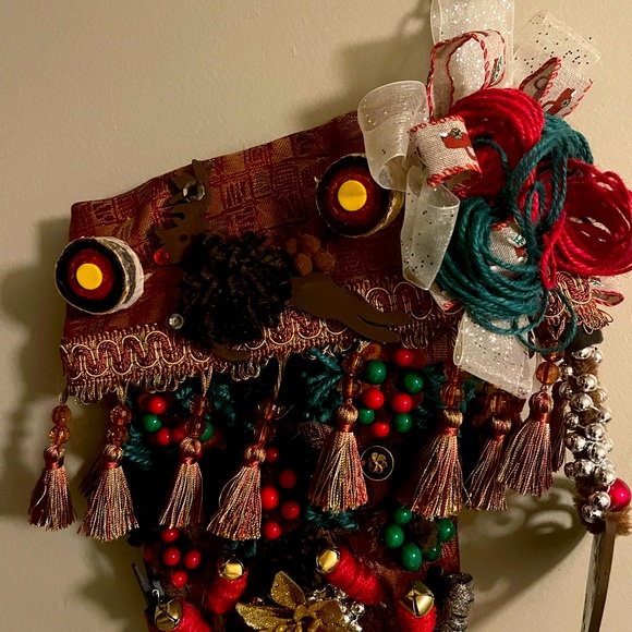 KEEPSAKE Luxury Christmas Stockings - Picture 4 of 10